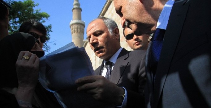 Bakanlar Patlama Bölgesinde