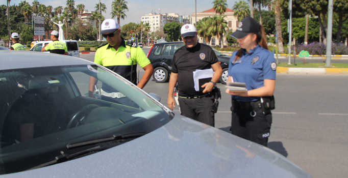 Bakanlık 81 ile gönderdi: Artık her polis trafik cezası yazabilecek