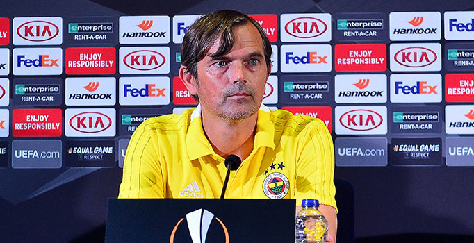 Phillip Cocu’dan istifa açıklaması