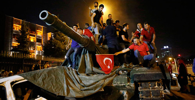 Mahkeme başkanından FETÖ'cüye ders gibi söz: Yürekli değilsiniz