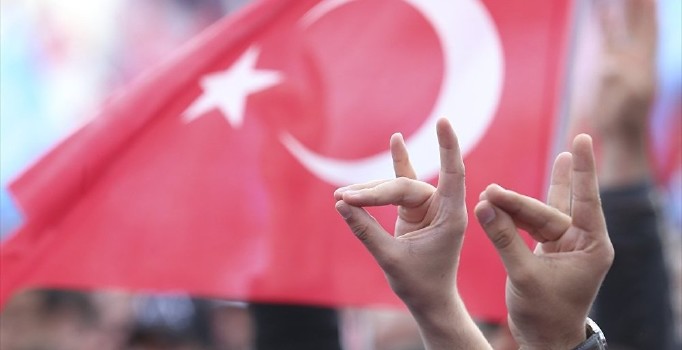 Son dakika! MHP, Üsküdar ilçe teşkilatını görevden aldı