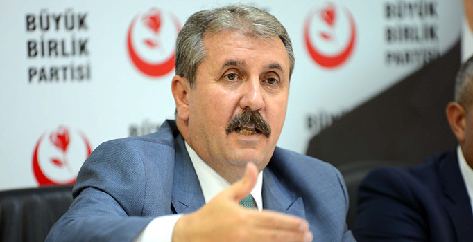 Destici: Ekonomik bir krizin yaşandığı su götürmez bir gerçektir