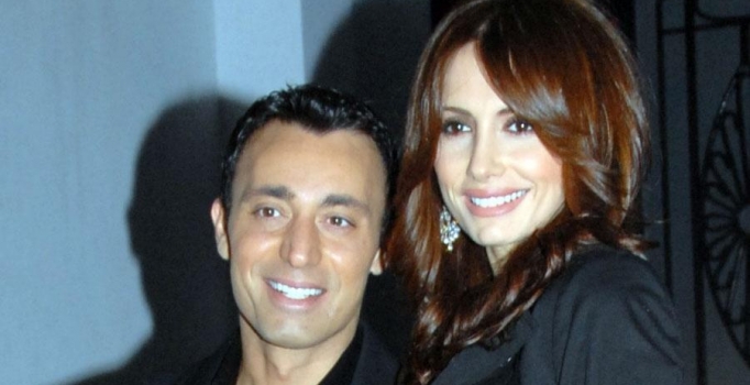 Emina Sandal'dan Mustafa Sandal'a ağır gönderme