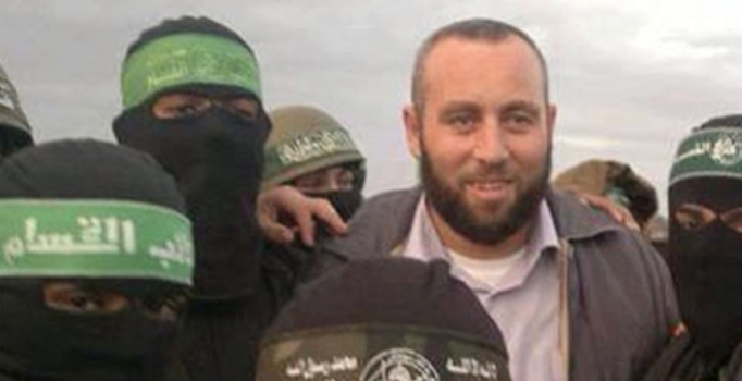 Sisi şehitleri bile idama mahkum ettirdi