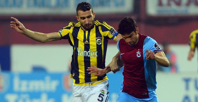 Fenerbahçe'nin ezeli rakibi, Mehmet Topal için devreye girdi