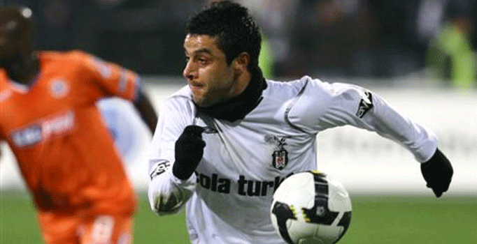 Beşiktaş'ın eski futbolcusu Rodrigo Tello futbolu bıraktı