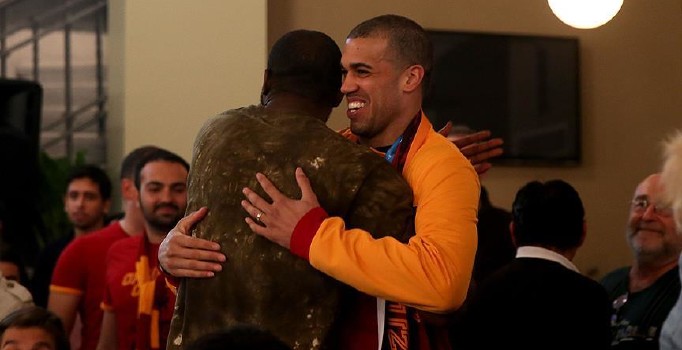 Galatasaray Odeabank şampiyonluğu Galatasaraylılar Derneği'nde kutladı