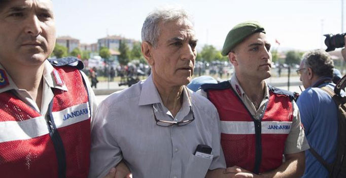 Akın Öztürk "İsrail bizi sattı" demiş