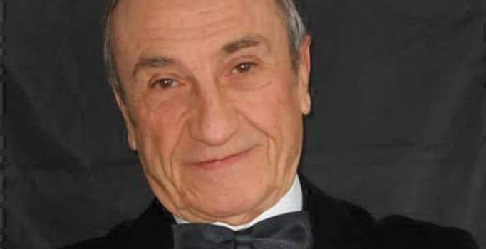 Ünlü tiyatro oyuncusu Yaman Tüzcet vefat etti
