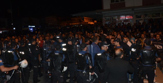 İlçeyi karıştıran iddia: 500 kişi darp etmek istedi