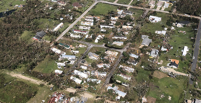 Michael kasırgası ABD'de 13 can aldı