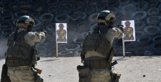 Komandolardan tam isabet