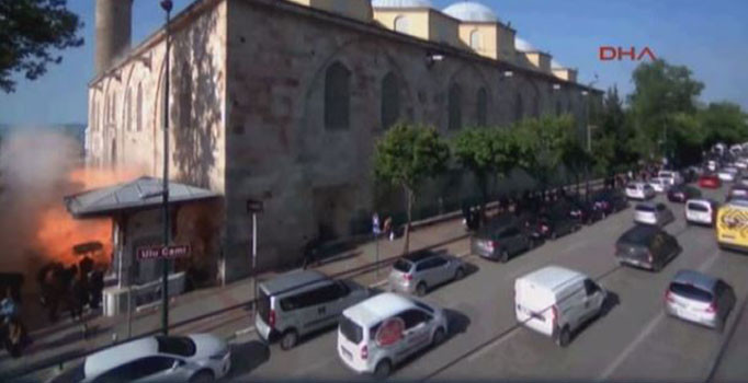 Bursa'daki canlı bomba saldırısının yeni görüntüleri ortaya çıktı - Bursa'da patlama anı videolu