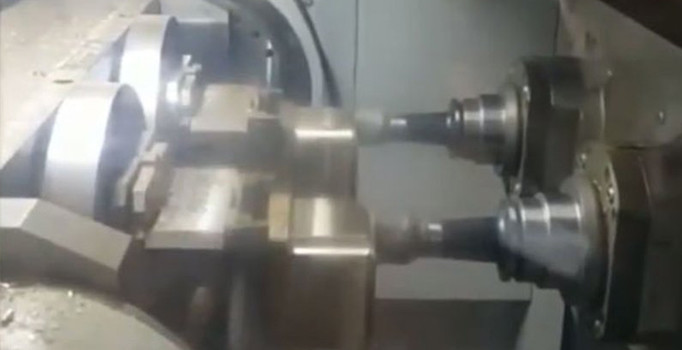 Makineler İstiklal Marşı'nı söyledi