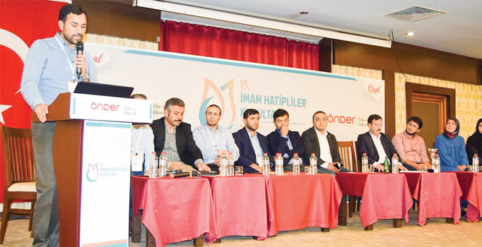 Bir imam hatiplinin imam hatipliler kurultayına bakışı