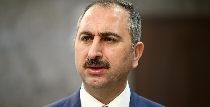 Bakan Gül: 419 FETÖ mensubunun iadesi istendi
