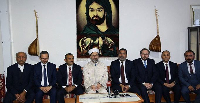 Diyanet İşleri Başkanı Erbaş’tan cemevine ziyaret