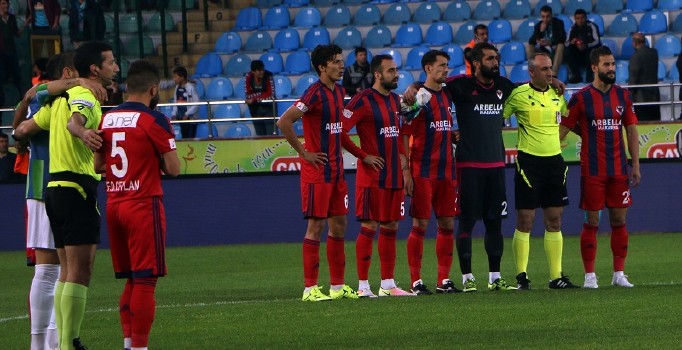 Mersin İdman Yurdu, Çaykur Rizespor'a yenildi ve ligden düşen ilk ekip oldu