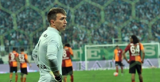 Galatasaray ligde kendi gol yeme rekorunu egale etti
