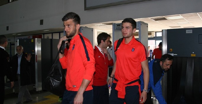 Trabzonspor'da Eskişehir kafilesinde Onur Kıvrak yer almadı