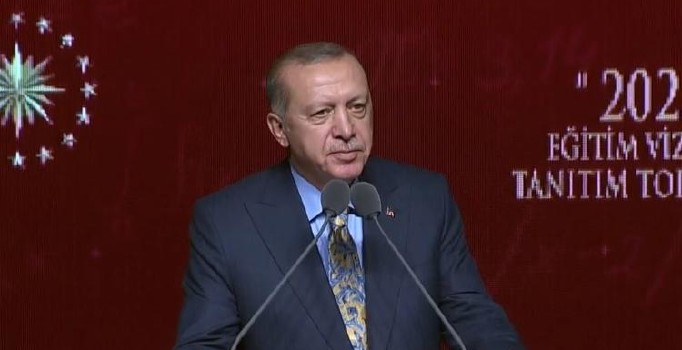 Son dakika! Erdoğan: Sözleşmeli öğretmenlerin görev süresi azaltılacak