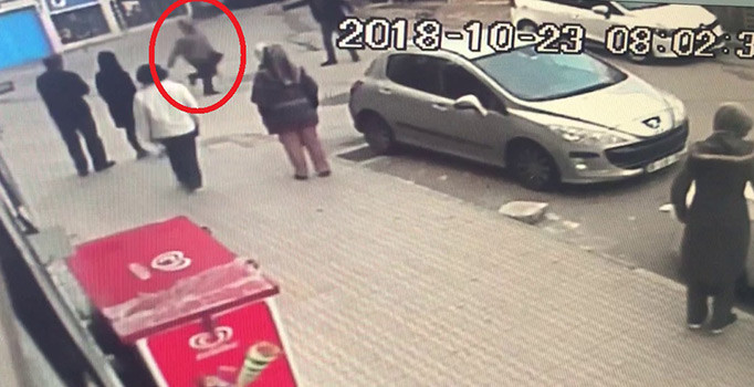 Eski eşini 18 yerinden bıçaklayarak öldürdü