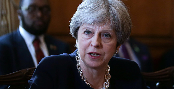 May: Brexit sürecinde hala sorun var