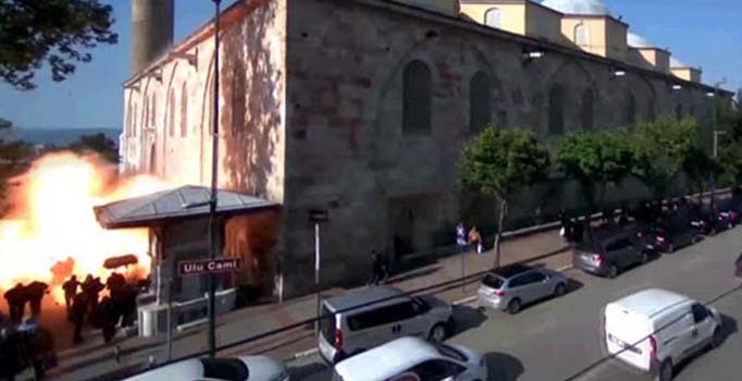 Bombayı İstanbul'dan üniversite öğrencisi çanta ile Bursa'ya getirmiş