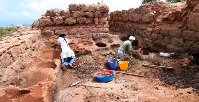 2300 yıllık kaleden kazdıkça tarih fışkırdı