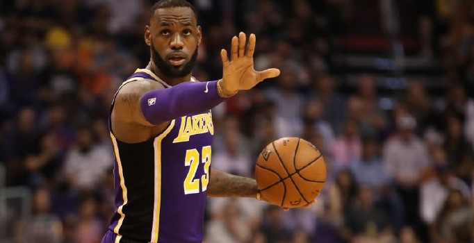 NBA'in en çok kazananı bir kez daha LeBron James
