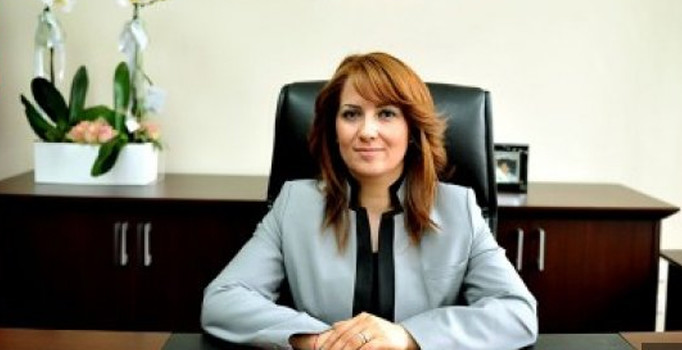 Funda Kocabıyık kimdir?  Valiler Kararnamesi ile Uşak valiliğine atanan Kocabıyık'ın hayatı