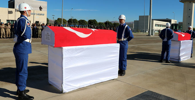 Askerlere çekilin talimatı verildi, helikopterler inemedi