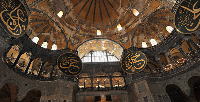 Ayasofya'da çıplak poz veren Belçikalı model Marisa Papen: Türkiye'yi takip etmememiz avantaj olmuş