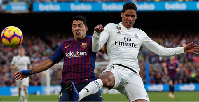 Real Madrid'e Varane'dan kötü haber