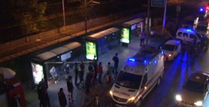 Son dakika! İstanbul E-5’te araç içinde infaz