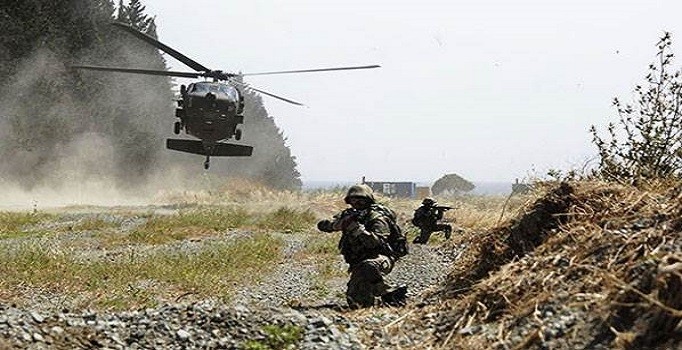 Son dakika haberleri! Van Gürpınar'da teröristlerle çıkan çatışmada 1 asker şehit oldu, 1 yaralı