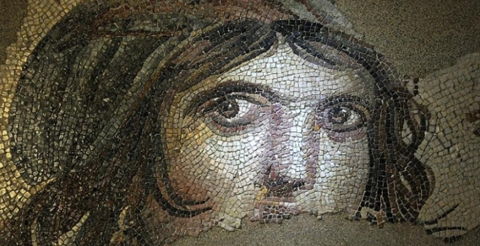 Bakan Ersoy Çingene Kızı'nın Türkiye'ye geliş tarihini açıkladı