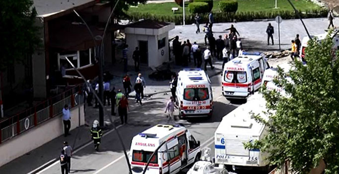 Gaziantep'teki bombalı saldırıda şehit olan polislerden birinin kimliği belli oldu