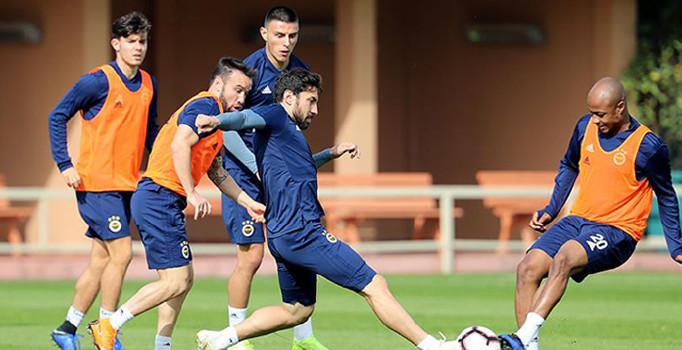 Fenerbahçe, derbiye sıkıntılı çıkıyor