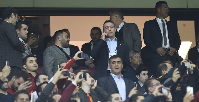 Galatasaray Fenerbahçe derbisinde 10 yıl sonra bir ilk