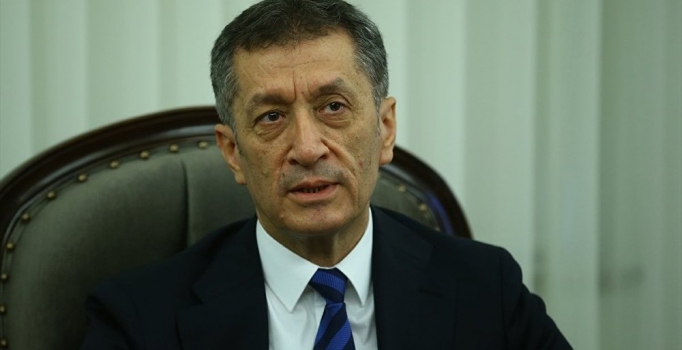 Bakan Selçuk: Hayalim TIR şoförü olmaktı