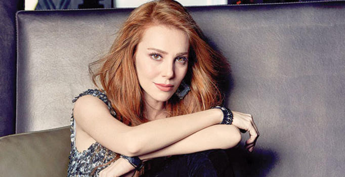 Elçin Sangu kimdir? Çarpışma dizisinde Zeynep Tunç kimdir?