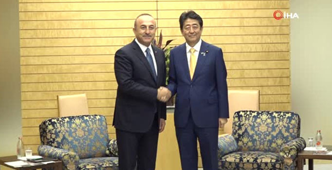 Bakan Çavuşoğlu, Japonya Başbakanı Abe ile görüştü