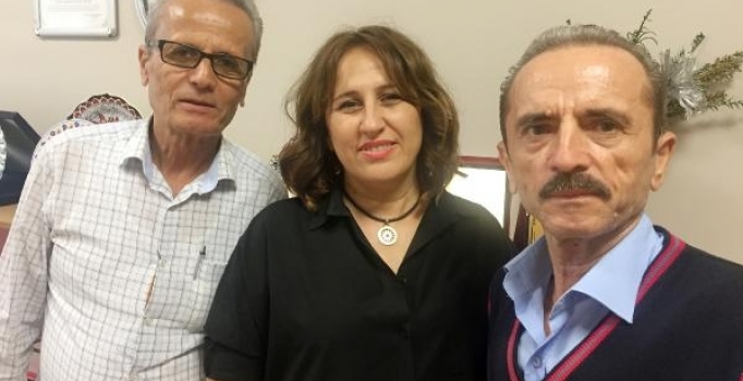 Önce kız kardeşi, sonra ağabeyi hayata bağladı