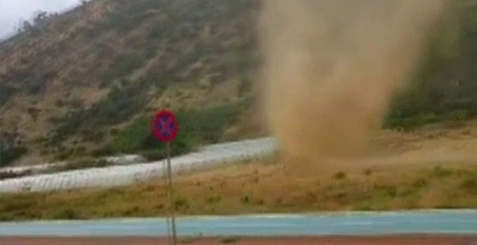 Antalya'da hortum dehşeti: 1 yaralı