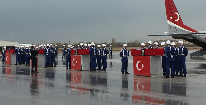 Hakkari şehitlerinden dördü daha son yolculuğuna uğurlandı
