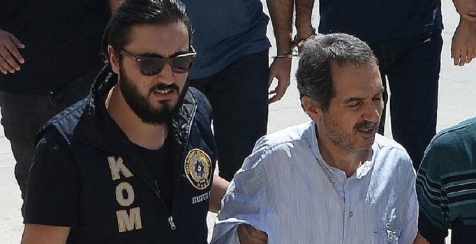Son dakika! Eski Zaman gazetesi başyazarı Ali Ünal'a FETÖ'den hapis