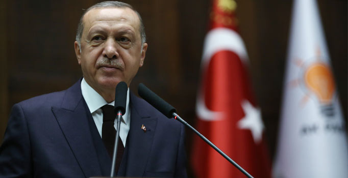 Erdoğan'dan yerel seçimler için sıkı çalışma: Kara kaplı defteri açtı