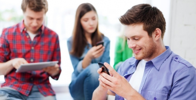 BTK'dan sosyal medya uyarısı: Dilin zarar görmesi kimliğin zarar görmesi