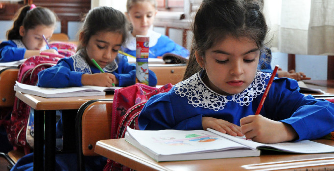 Karne tatili tarihi belli oldu... 15 tatil ne zaman başlıyor?